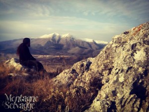 Ammirando la maestosità del Monte Velino