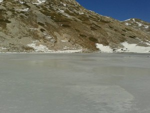 Lago della Duchessa ghiacciato.jpg 2